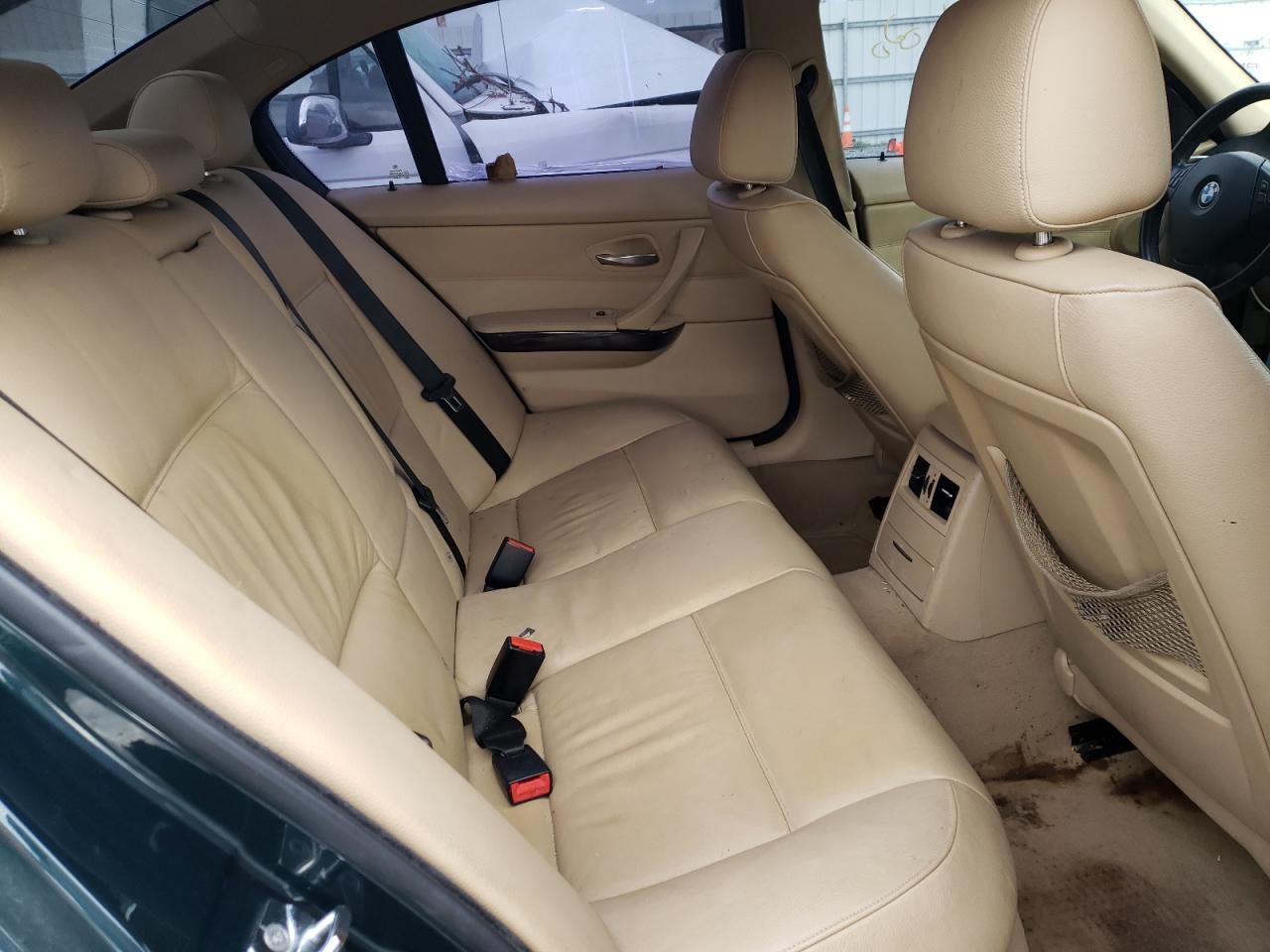 Photo 6 from auction – 2006 BMW 325 I with VIN WBAVB13556PT12566
