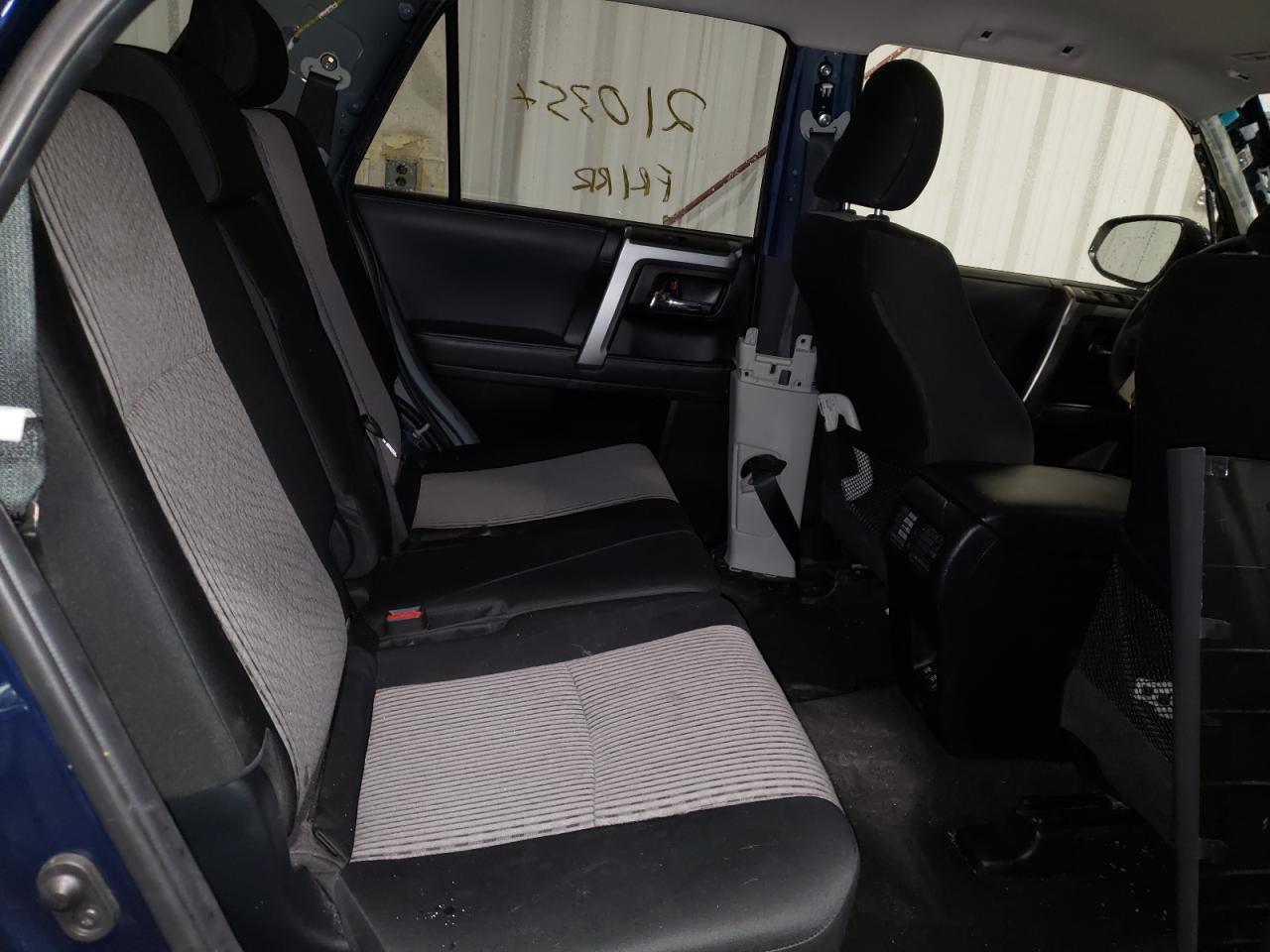 Photo 6 from auction – 2021 TOYOTA 4RUNNER SR with VIN JTEMU5JR0M5934809