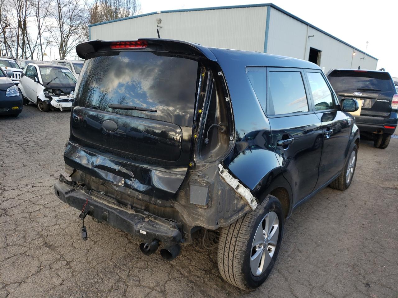 Photo 4 from auction – 2016 KIA SOUL with VIN KNDJN2A22G7331570