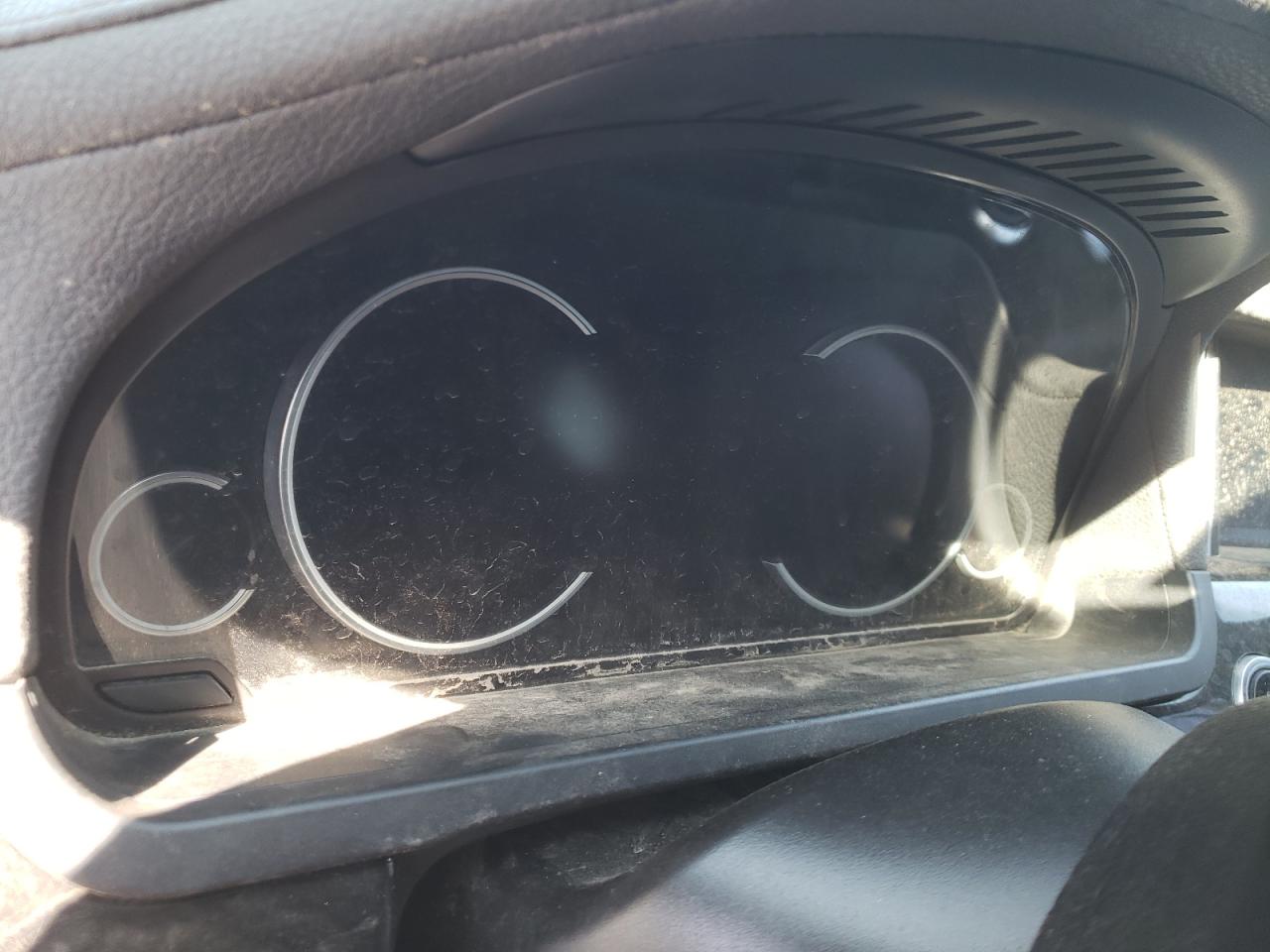 Photo 8 from auction – 2014 BMW 740 LI with VIN WBAYE4C54ED137975
