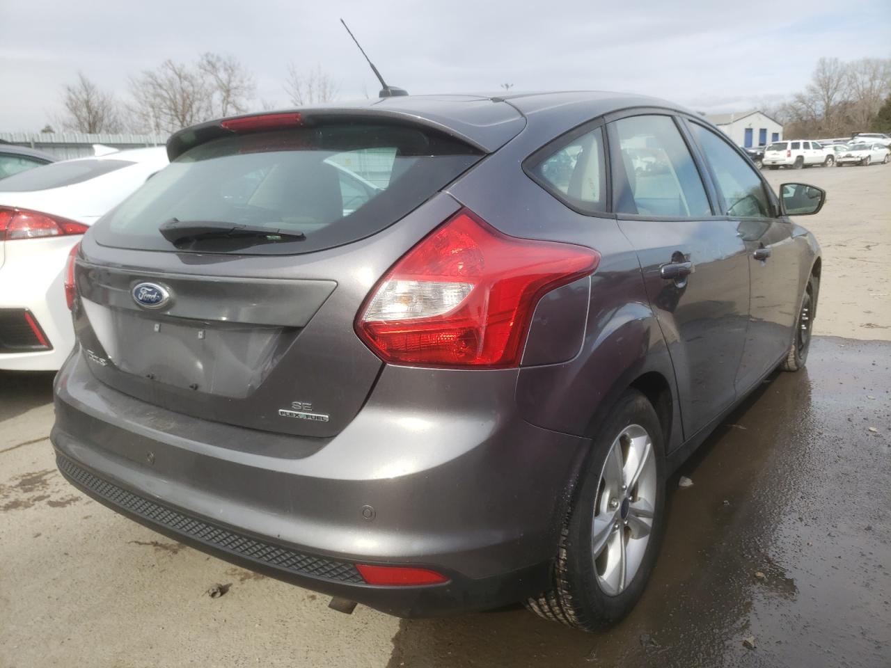 Photo 4 from auction – 2014 FORD FOCUS SE with VIN 1FADP3K26EL396640