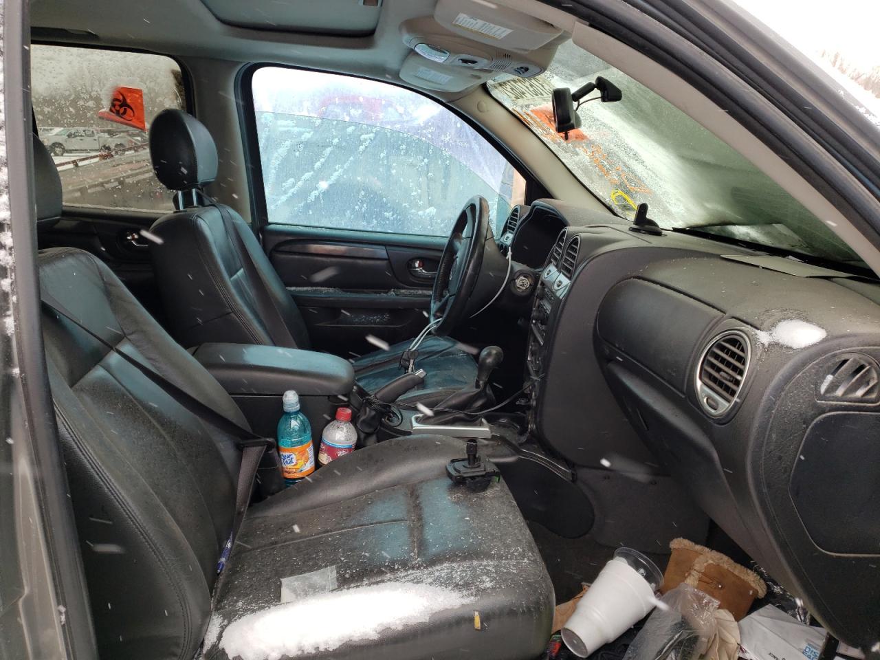 Photo 5 from auction – 2005 GMC ENVOY with VIN 1GKDT13S652145930