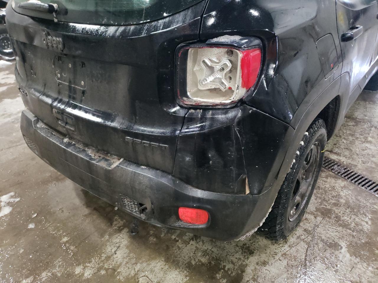 Photo 9 from auction – 2018 JEEP RENEGADE S with VIN ZACCJBAB7JPH58564
