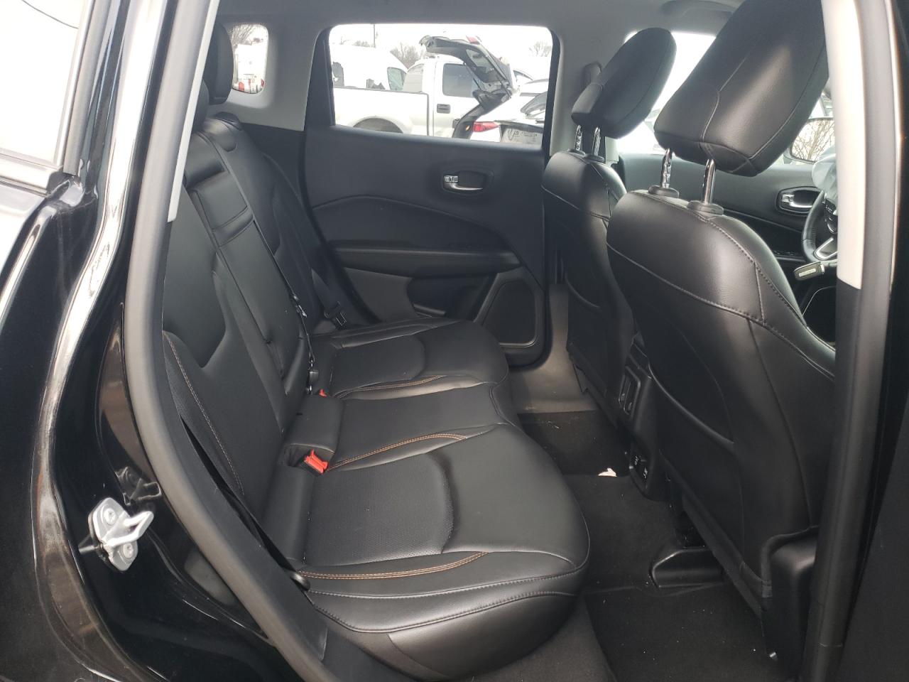 Photo 6 from auction – 2018 JEEP COMPASS LI with VIN 3C4NJDCB3JT290875