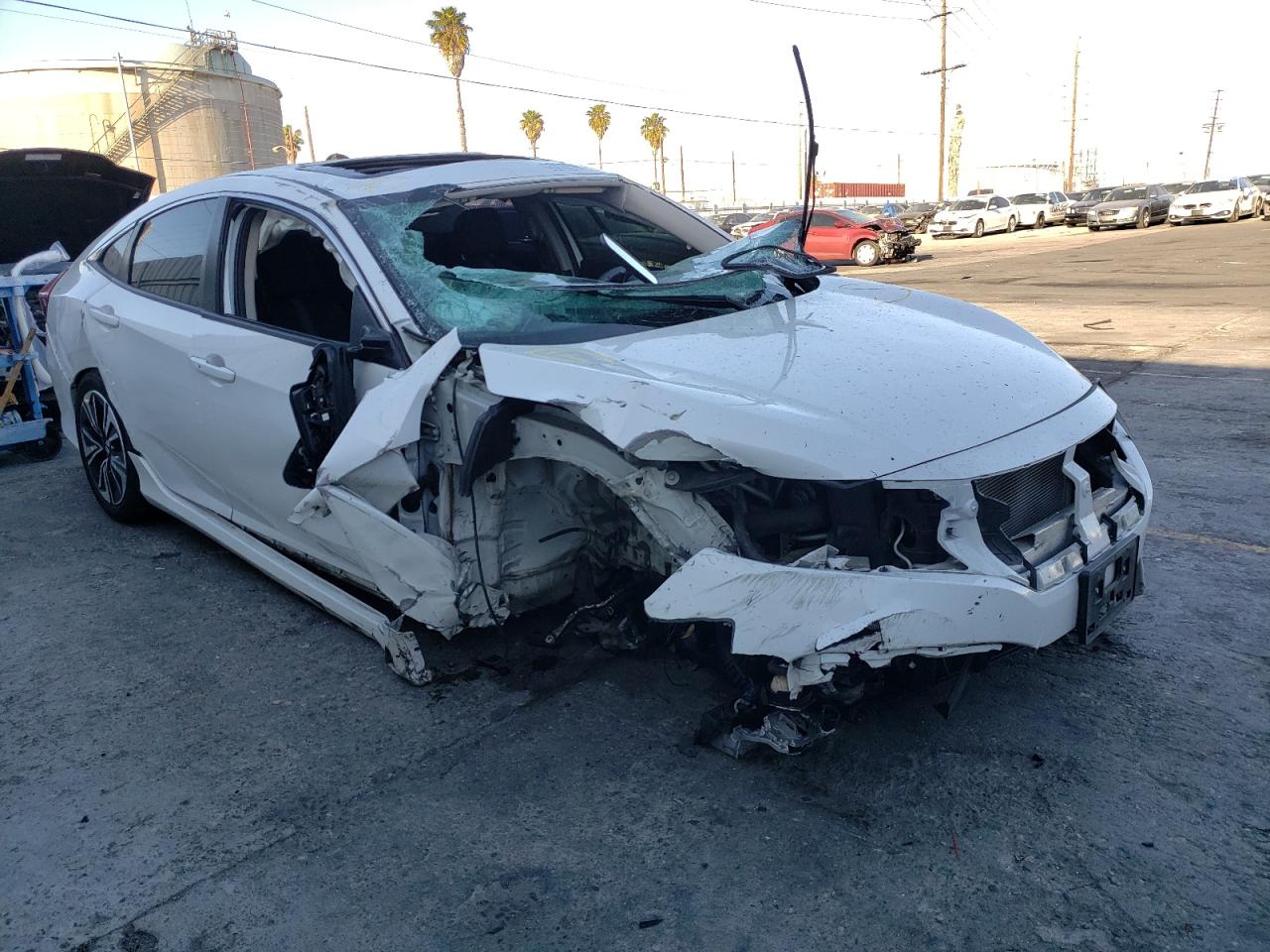 HONDA CIVIC EX 2017 with VIN 2HGFC1F37HH643348 - Photo from auction