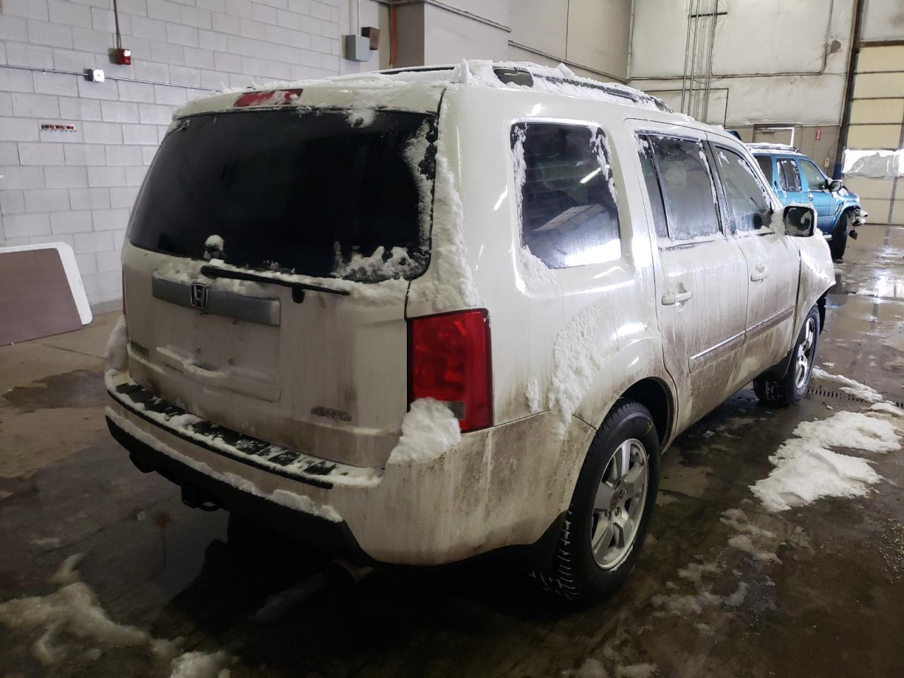 Photo 4 from auction – 2010 HONDA PILOT EXL with VIN 5FNYF4H58AB033078