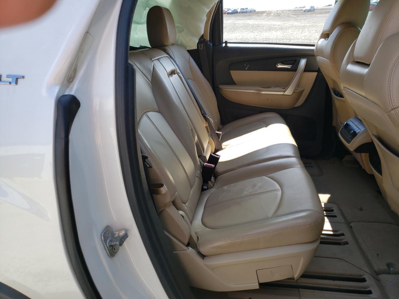 Photo 6 from auction – 2011 GMC ACADIA SLT with VIN 1GKKVRED5BJ369092