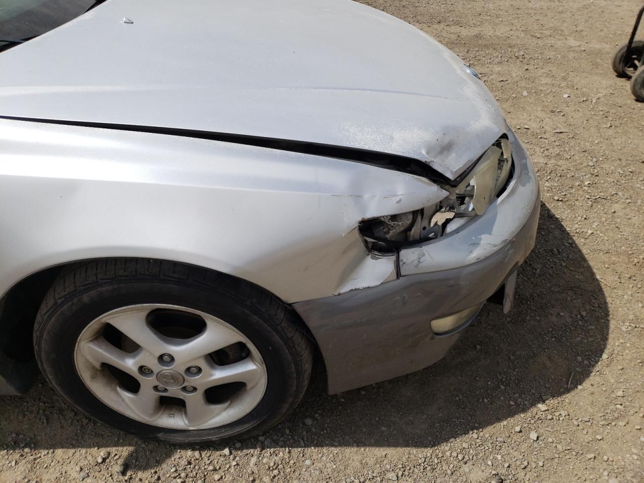 Photo 9 from auction – 2001 LEXUS ES 300 with VIN JT8BF28G010310881