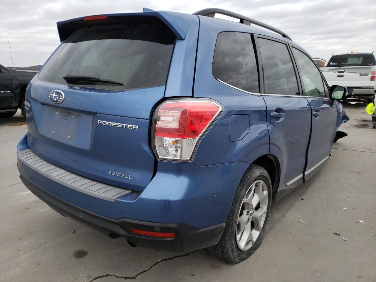 Photo 4 from auction – 2018 SUBARU FORESTER 2 with VIN JF2SJAWC0JH438289