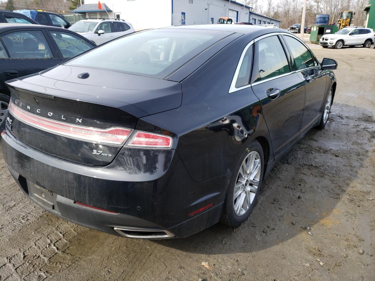 Photo 4 from auction – 2016 LINCOLN MKZ with VIN 3LN6L2JK6GR625179