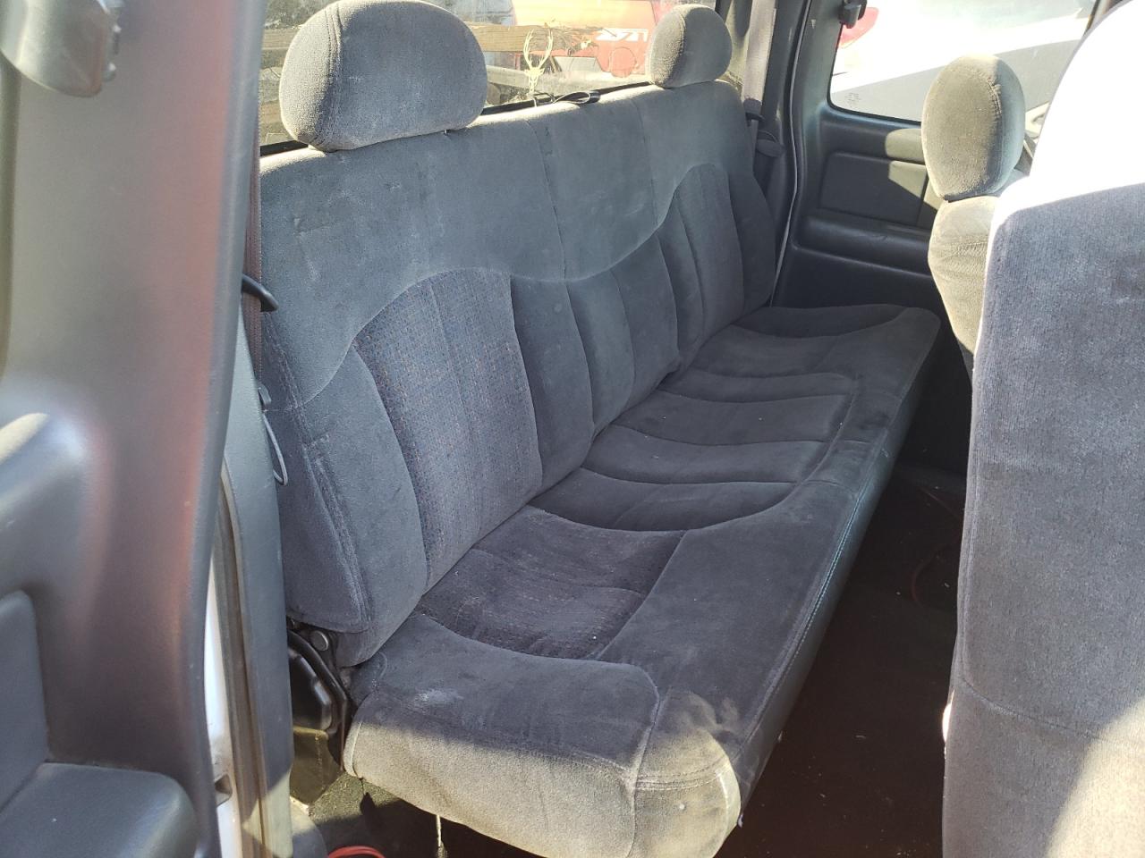 Photo 6 from auction – 2001 CHEVROLET SILVERADO with VIN 1GCEC19V51Z207059
