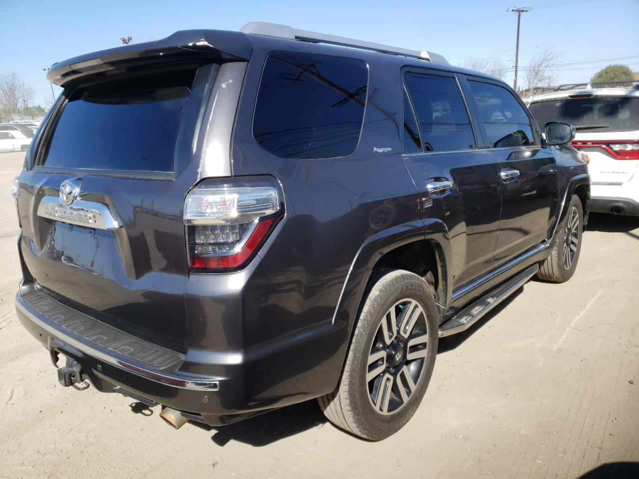 Photo 4 from auction – 2015 TOYOTA 4RUNNER SR with VIN JTEZU5JR4F5108201