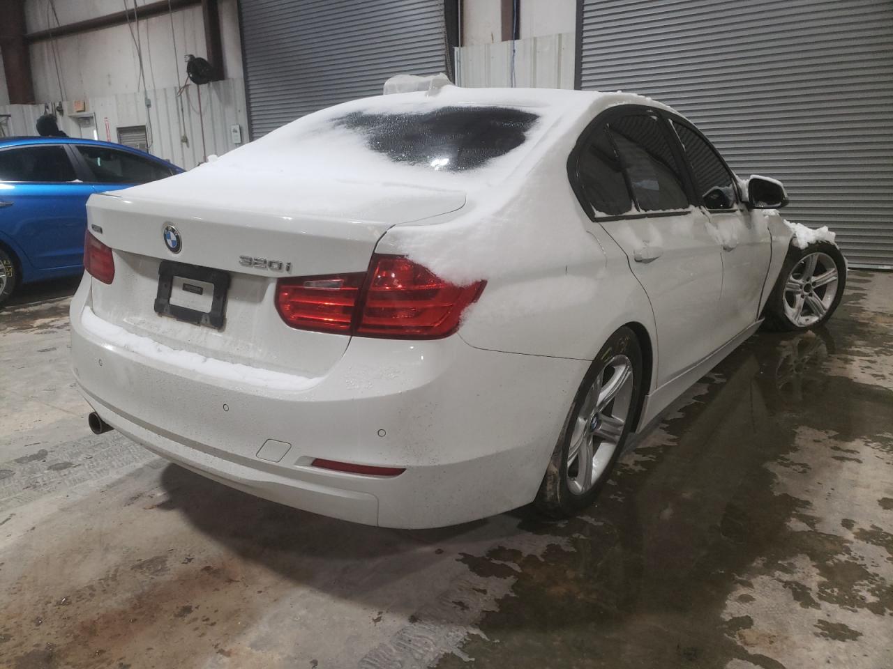 Zdjęcie 4 z aukcji – 2015 BMW 320 I z VIN WBA3B1C54FK139773