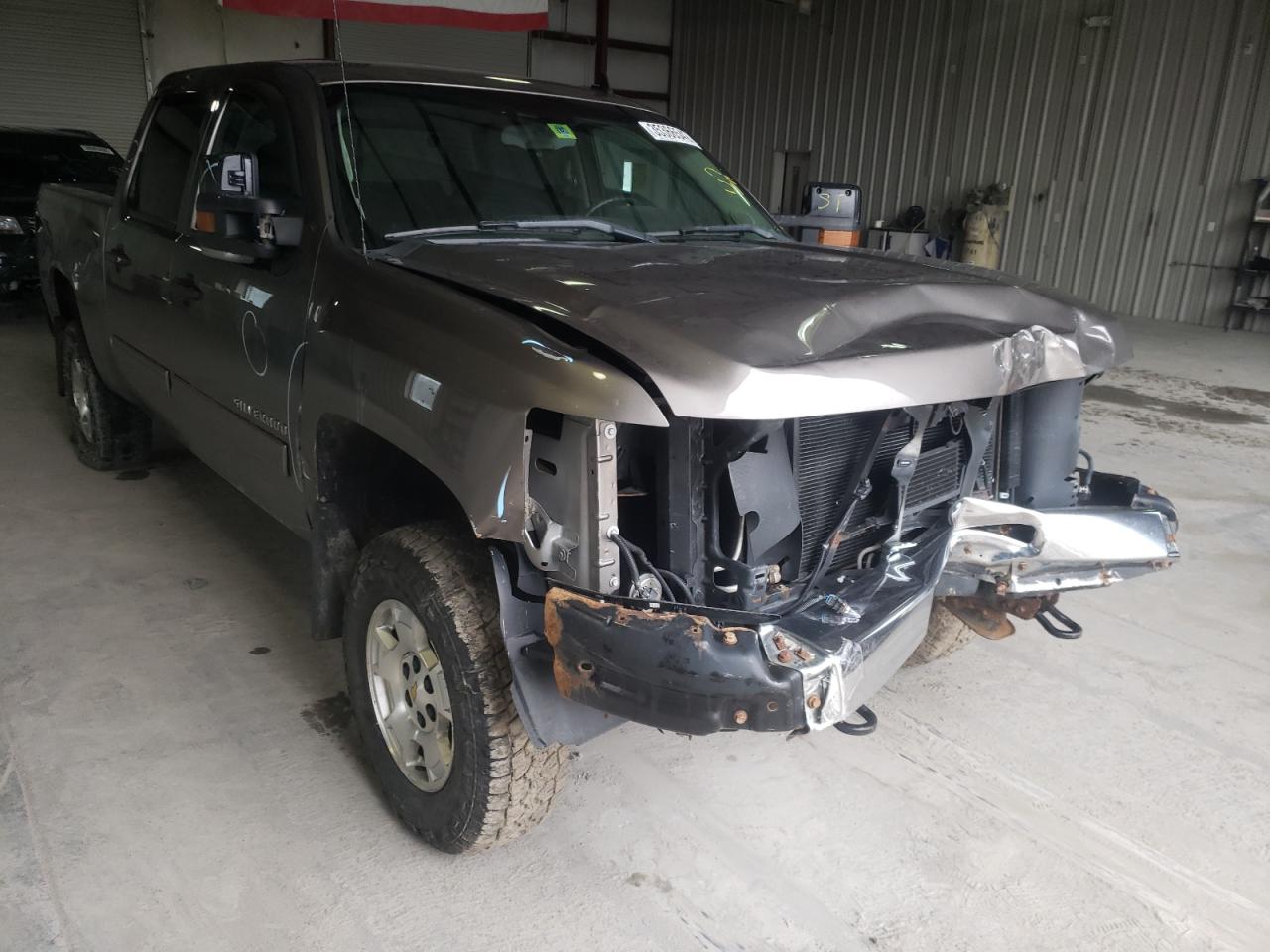 CHEVROLET SILVERADO 2013 with VIN 3GCUKSE21DG198686 - Photo from auction