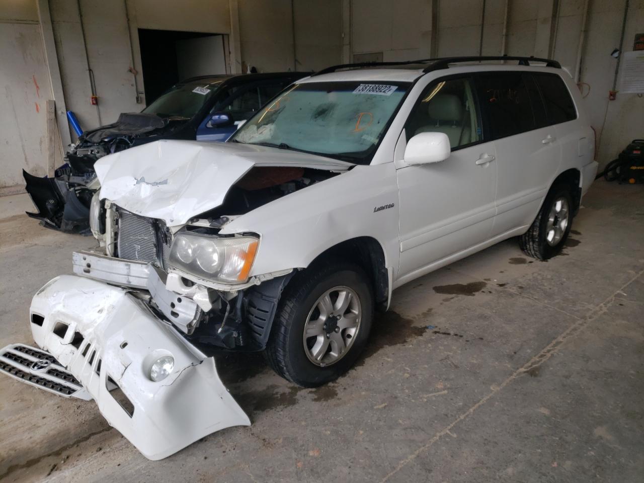 Photo 2 from auction – 2001 TOYOTA HIGHLANDER with VIN JTEHF21A910037601