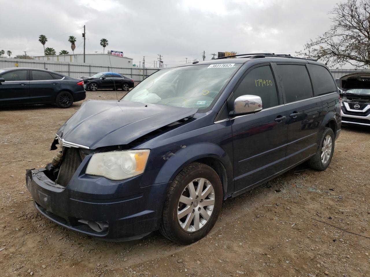 Photo 2 from auction – 2008 CHRYSLER TOWN&COUNT with VIN 2A8HR54P68R648398