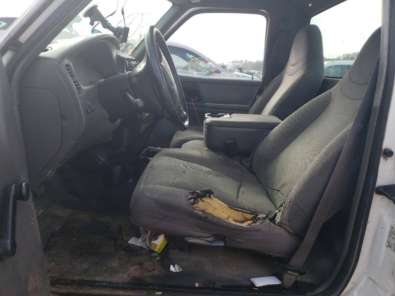 Photo 5 from auction – 2002 FORD RANGER with VIN 1FTYR10D22PB36836