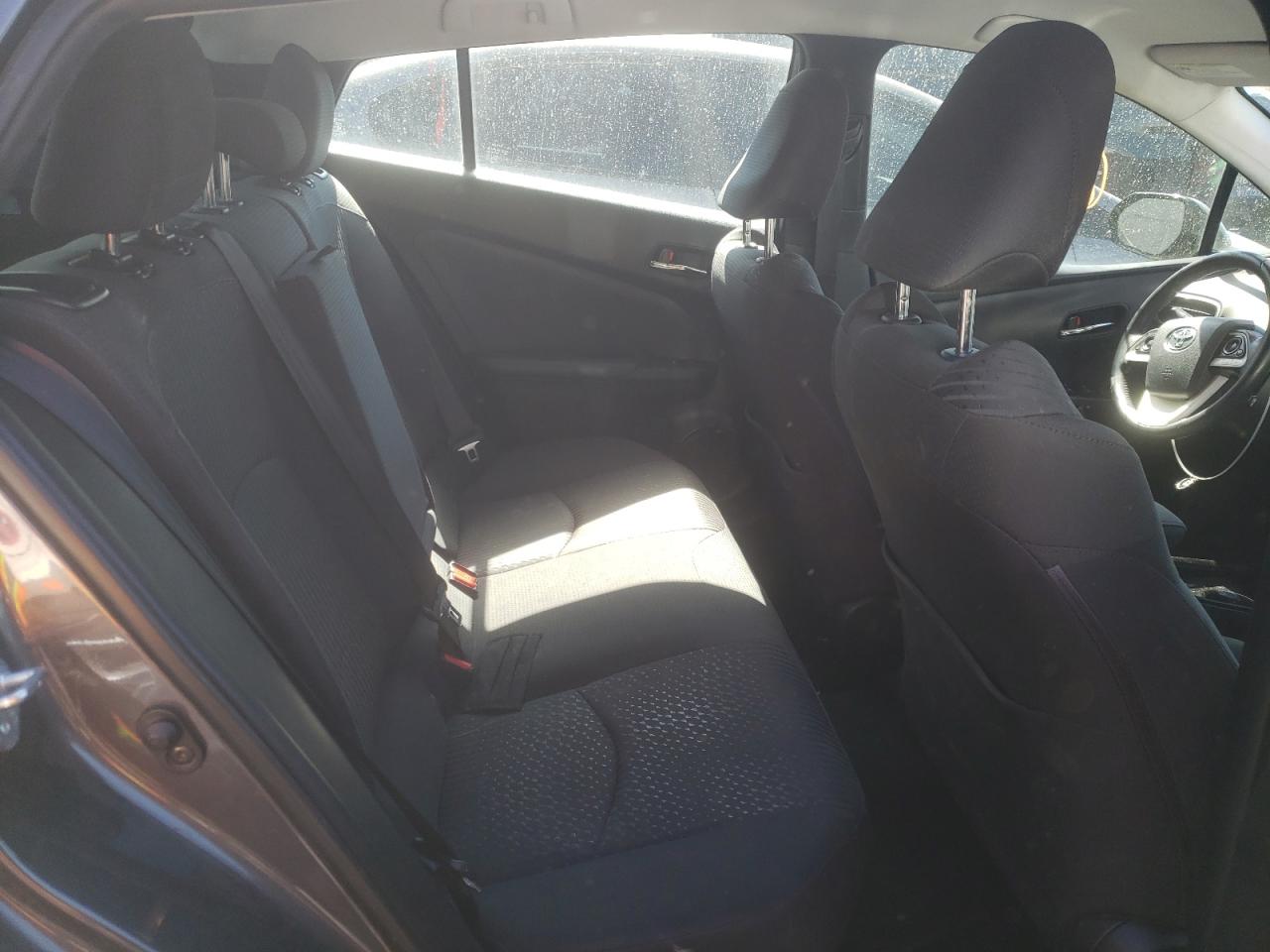 Photo 6 from auction – 2017 TOYOTA PRIUS with VIN JTDKARFU0H3042747