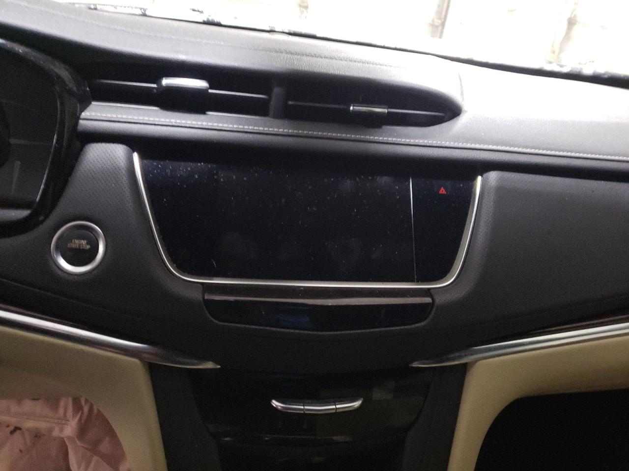 Photo 9 from auction – 2019 CADILLAC XT5 with VIN 1GYKNDRS1KZ285001