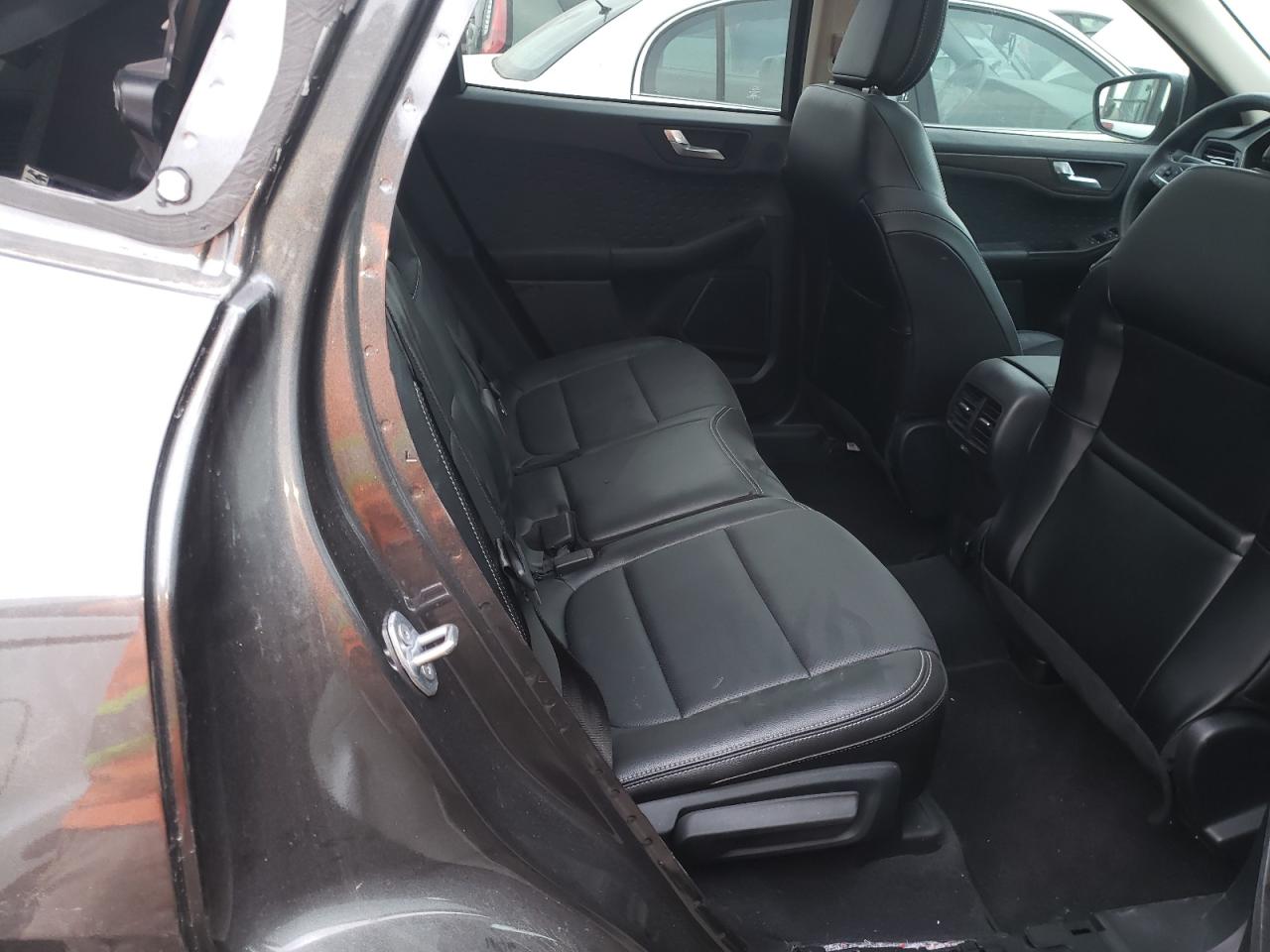 Photo 6 from auction – 2020 FORD ESCAPE TIT with VIN 1FMCU0DZ6LUC03736
