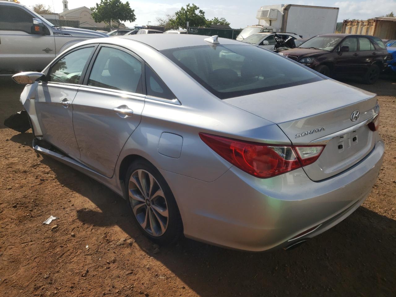 Photo 3 from auction – 2013 HYUNDAI SONATA SE with VIN 5NPEC4AB8DH707165