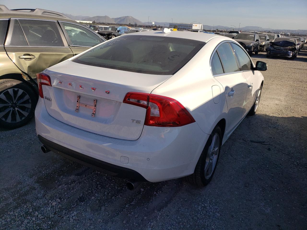 Photo 4 from auction – 2012 VOLVO S60 T5 with VIN YV1622FS5C2116015