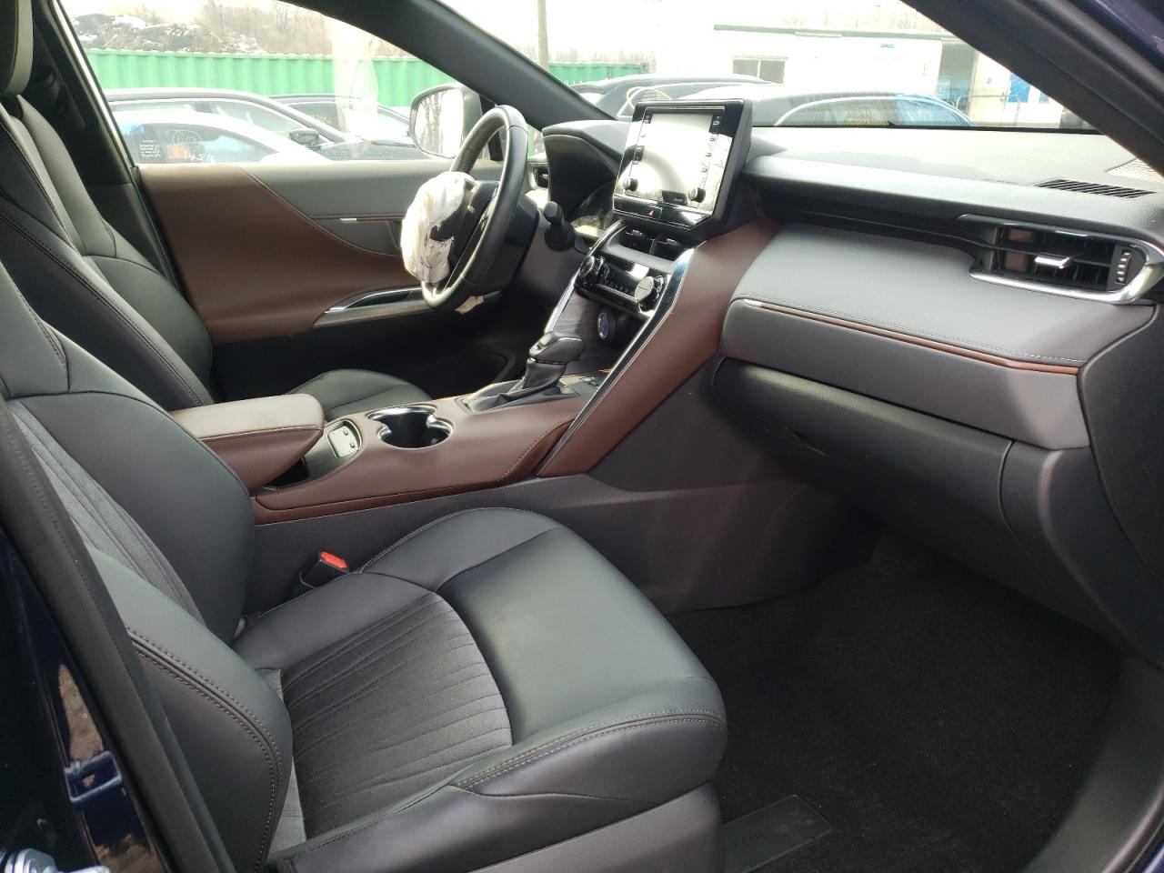 Photo 5 from auction – 2021 TOYOTA VENZA LE with VIN JTEAAAAH2MJ017003