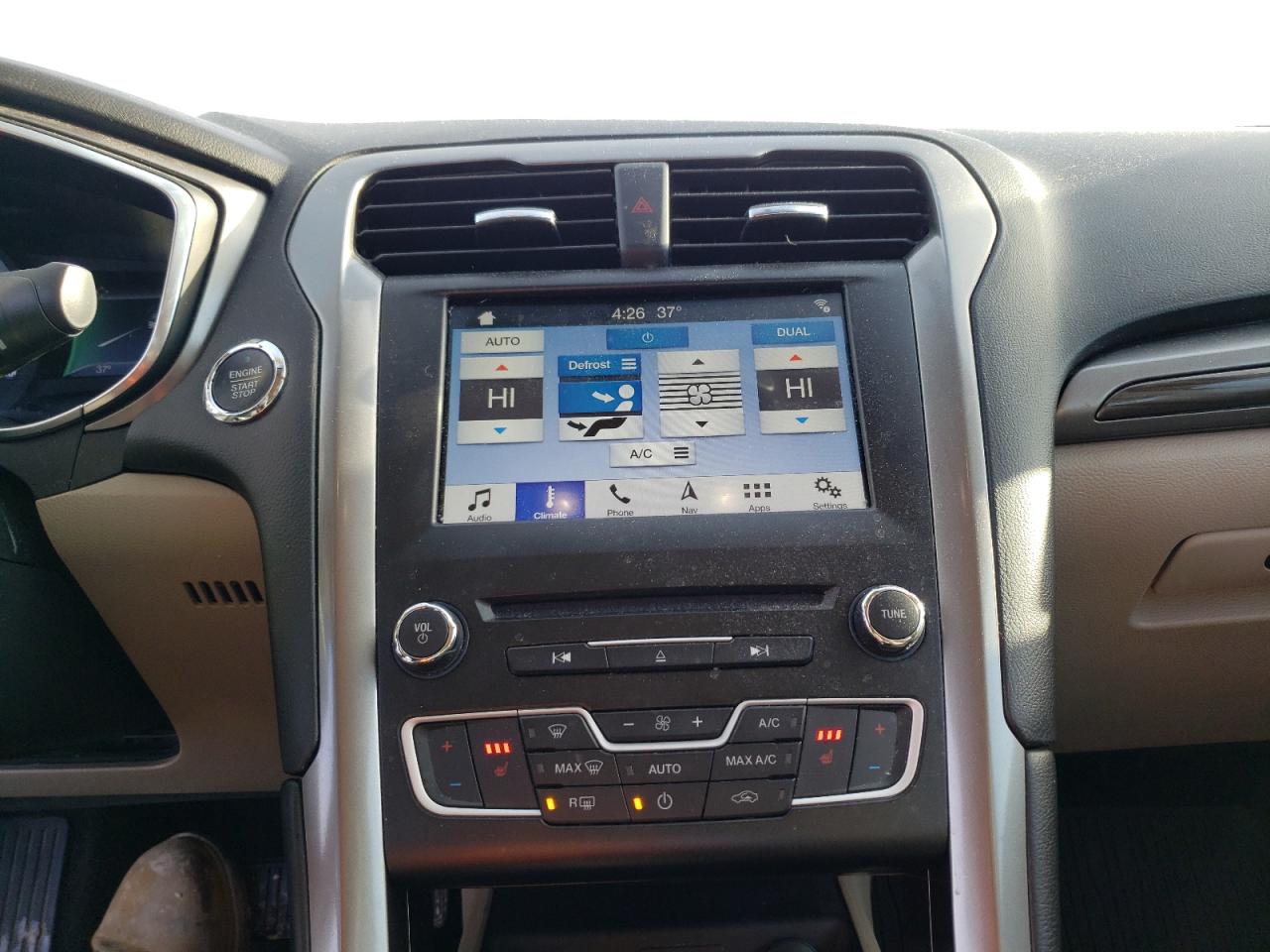 Photo 9 from auction – 2017 FORD FUSION SE with VIN 3FA6P0HD3HR264277