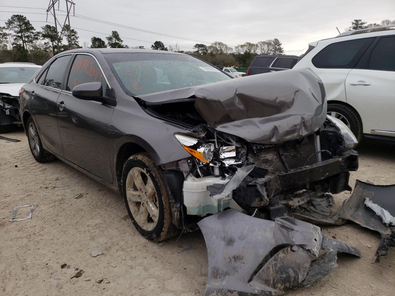 TOYOTA CAMRY LE 2015 with VIN 4T4BF1FK0FR457321 - Photo from auction