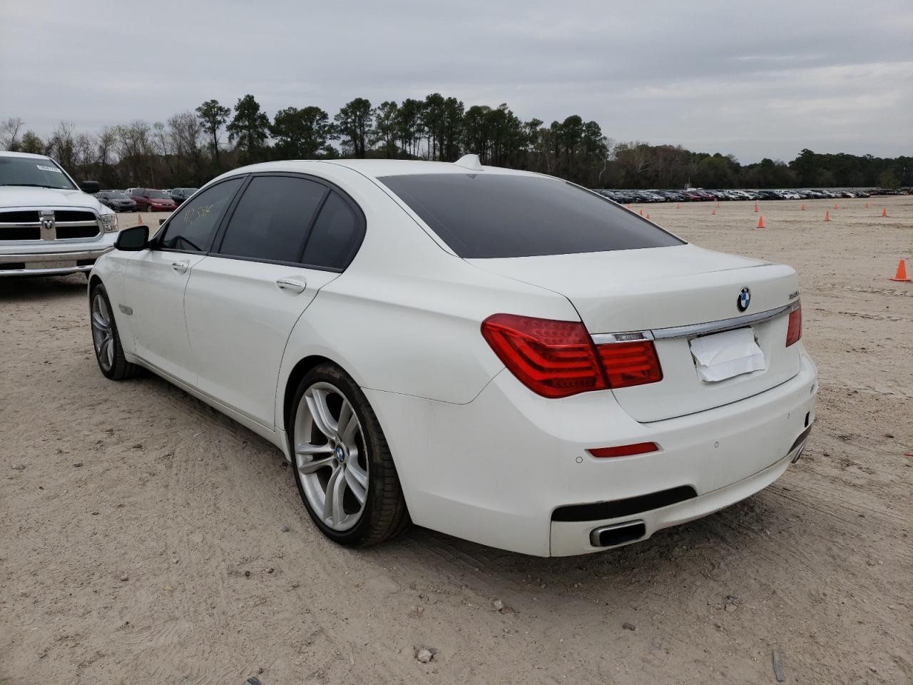 Photo 3 from auction – 2012 BMW 750 LI with VIN WBAKB8C51CC962803