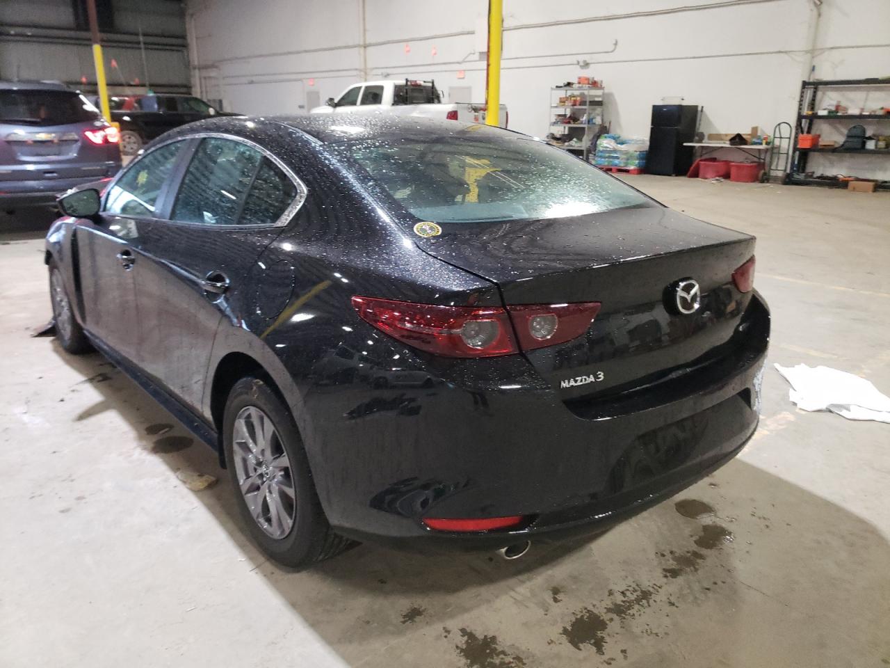 Photo 3 from auction – 2021 MAZDA 3 with VIN 3MZBPAAL0MM252401