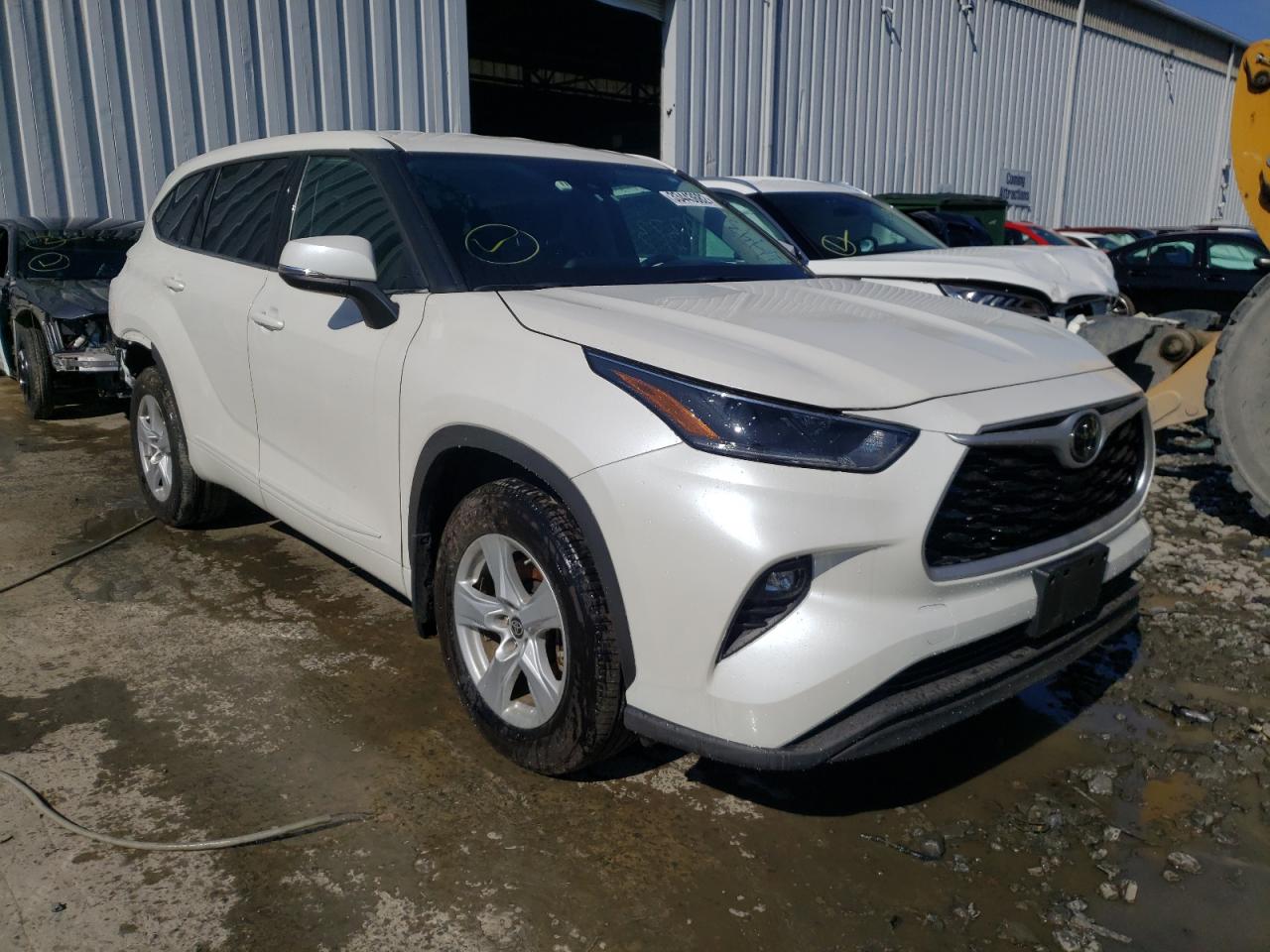 TOYOTA HIGHLANDER 2021 with VIN 5TDBZRBH8MS081189 - Photo from auction
