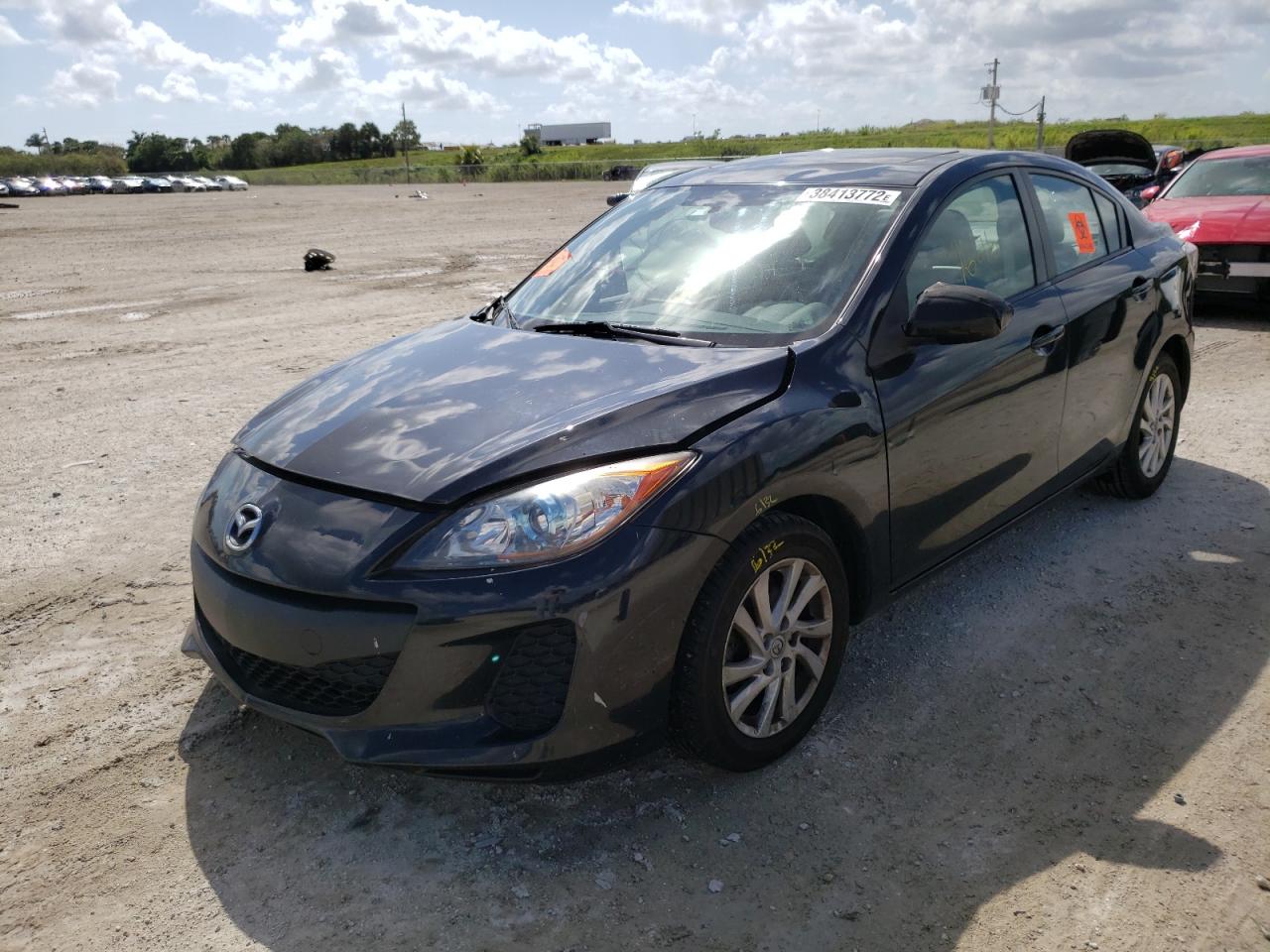 Photo 2 from auction – 2012 MAZDA 3 I with VIN JM1BL1W83C1650331