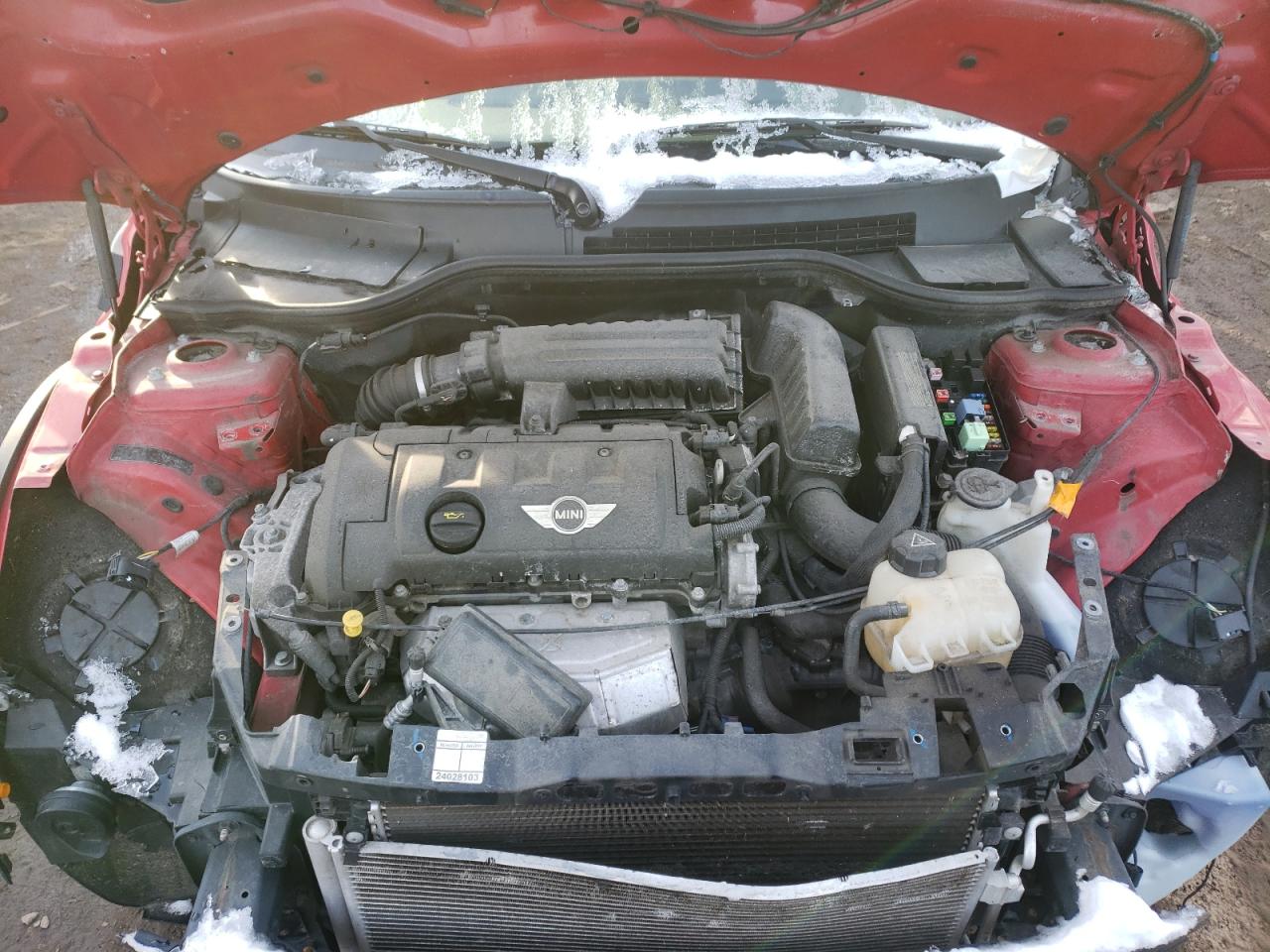 Photo 7 from auction – 2011 MINI COOPER with VIN WMWSU3C53BTX96330