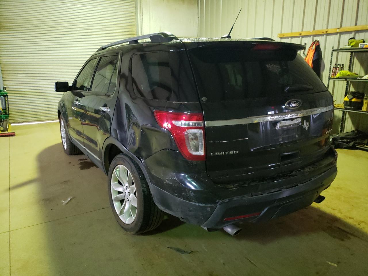 Photo 3 from auction – 2014 FORD EXPLORER L with VIN 1FM5K7F81EGA79064