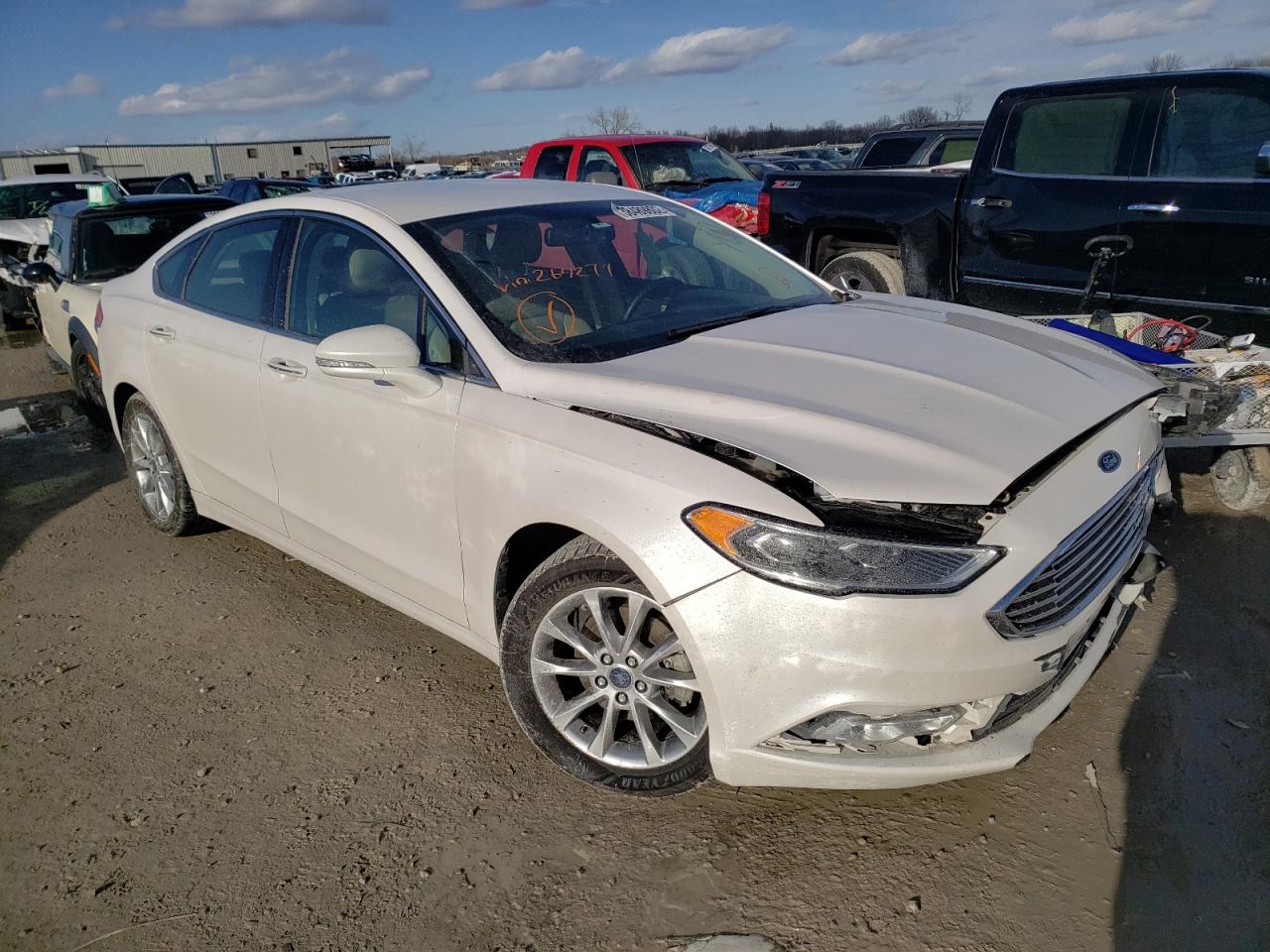 FORD FUSION SE 2017 with VIN 3FA6P0HD3HR264277 - Photo from auction