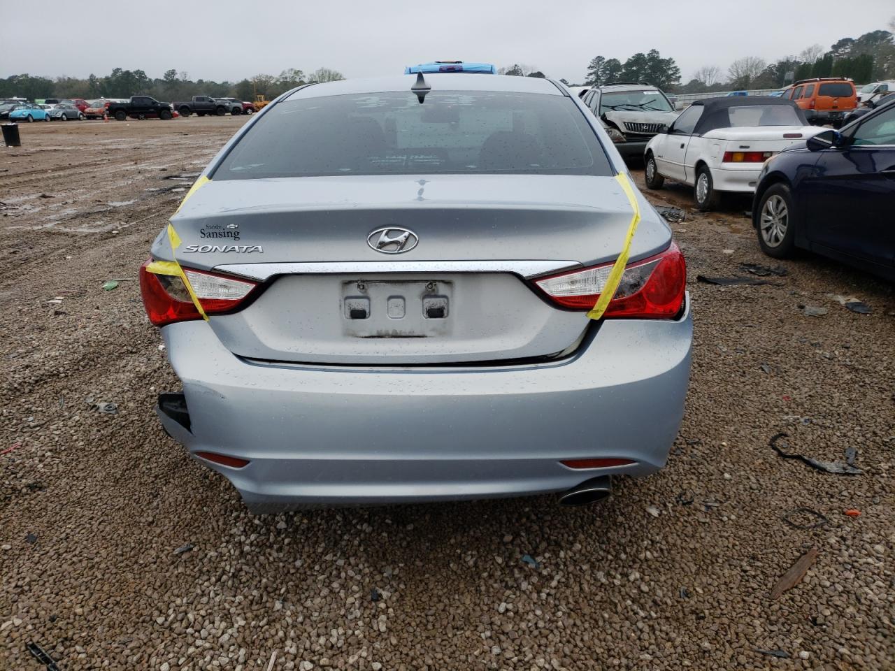 Photo 9 from auction – 2011 HYUNDAI SONATA SE with VIN 5NPEC4AC5BH142153