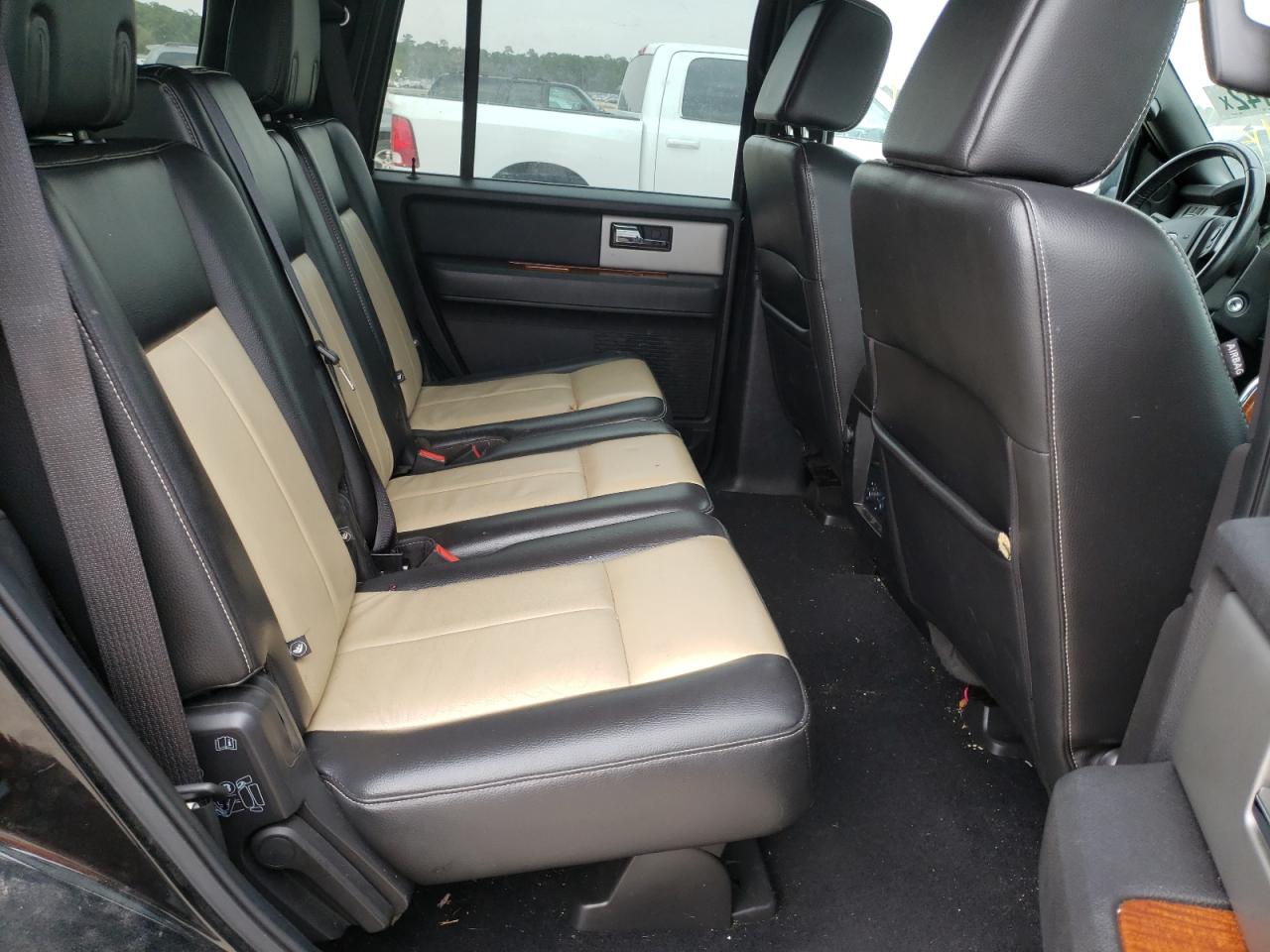 Photo 6 from auction – 2007 FORD EXPEDITION with VIN 1FMFU17507LA18945