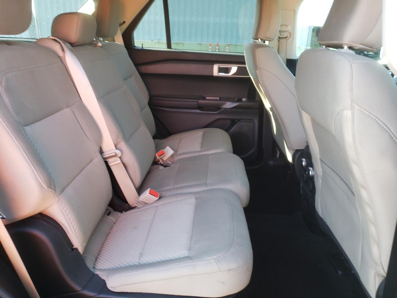 Photo 6 from auction – 2021 FORD EXPLORER with VIN 1FMSK7BH4MGB90876