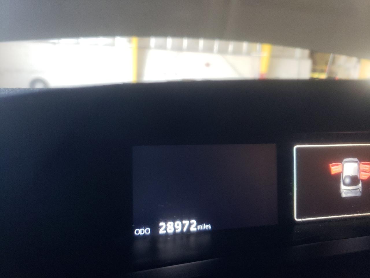 Photo 8 from auction – 2018 TOYOTA PRIUS with VIN JTDKBRFU6J3059605