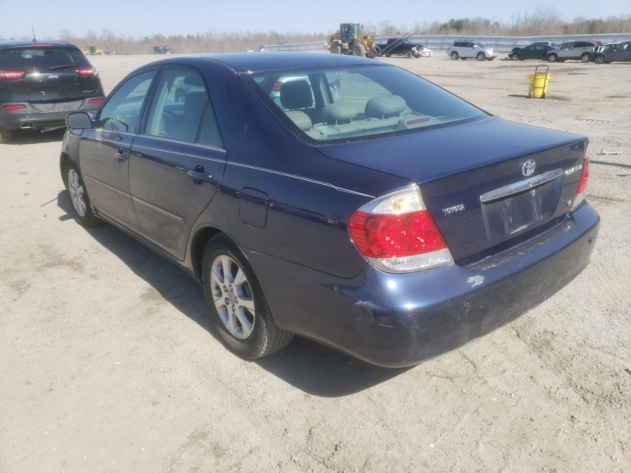 Photo 3 from auction – 2005 TOYOTA CAMRY LE with VIN 4T1BF30K15U101294