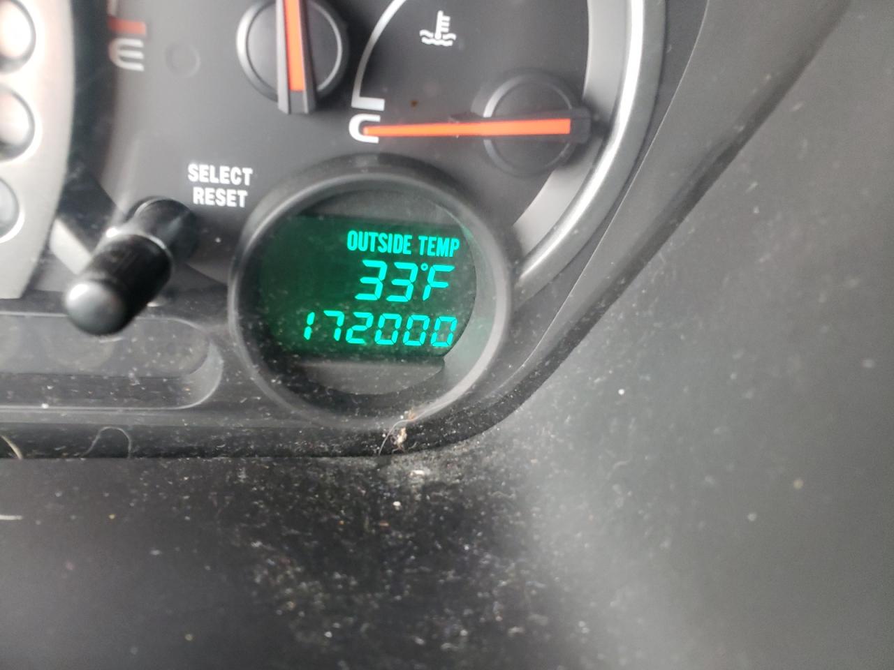 Foto 8 de la subasta – 2005 HONDA PILOT EXL con VIN 5FNYF18555B034872
