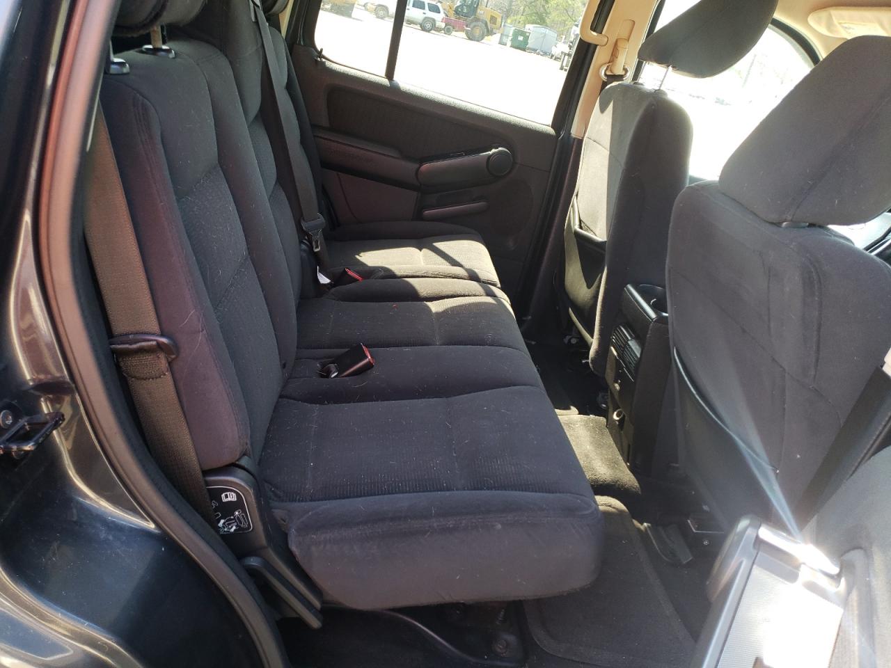 Photo 6 from auction – 2010 FORD EXPLORER X with VIN 1FMEU7DE3AUB01967