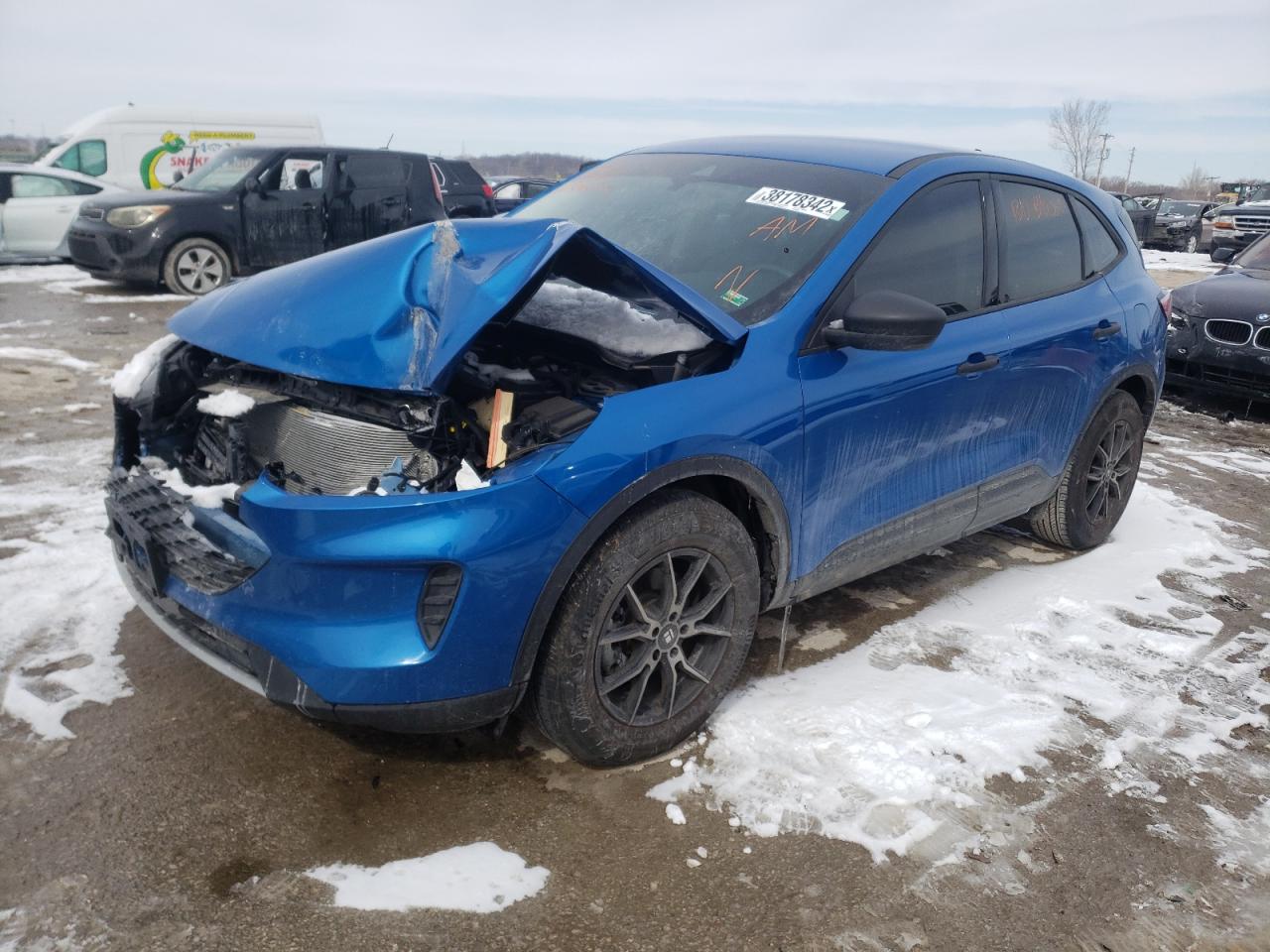 Photo 2 from auction – 2020 FORD ESCAPE S with VIN 1FMCU0F68LUB96775