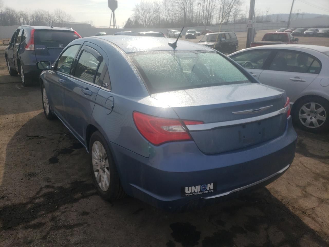 Photo 3 from auction – 2011 CHRYSLER 200 LX with VIN 1C3BC4FB6BN569753