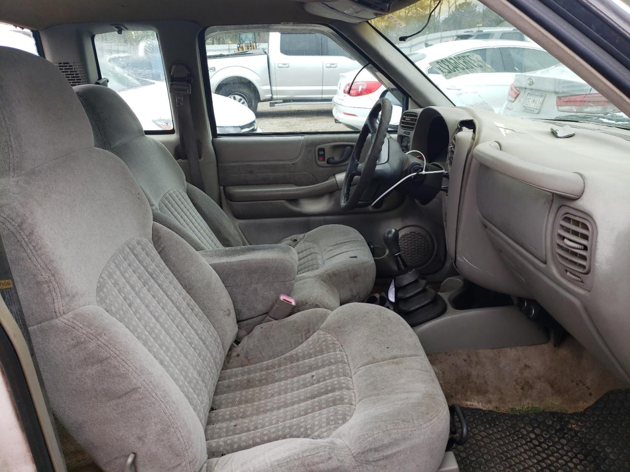 Photo 5 from auction – 1998 ISUZU HOMBRE with VIN 1GGCS194XW8656220
