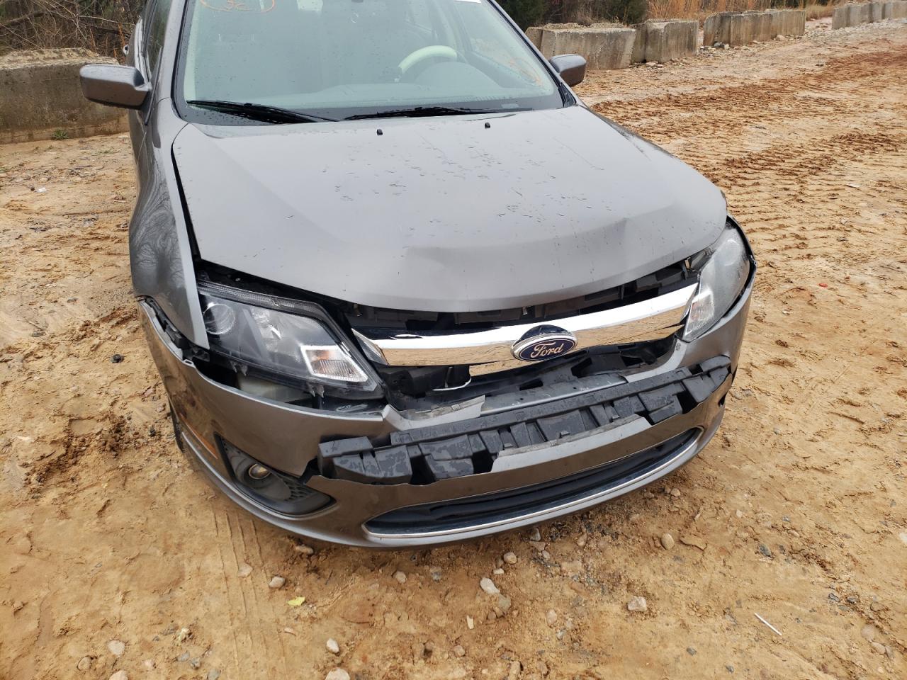 Photo 9 from auction – 2011 FORD FUSION SE with VIN 3FAHP0HA2BR187665