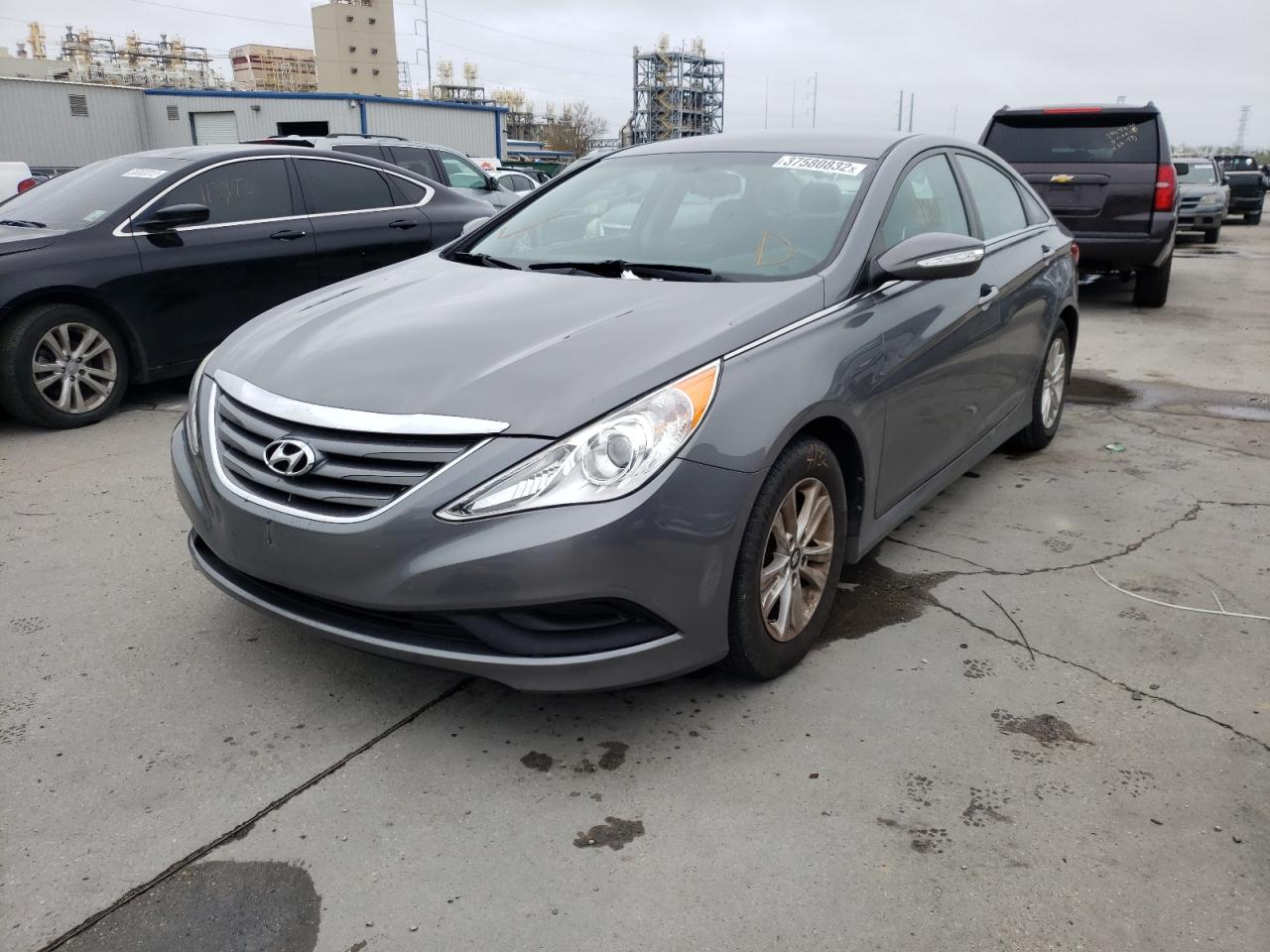 Photo 2 from auction – 2014 HYUNDAI SONATA GLS with VIN 5NPEB4AC1EH868616