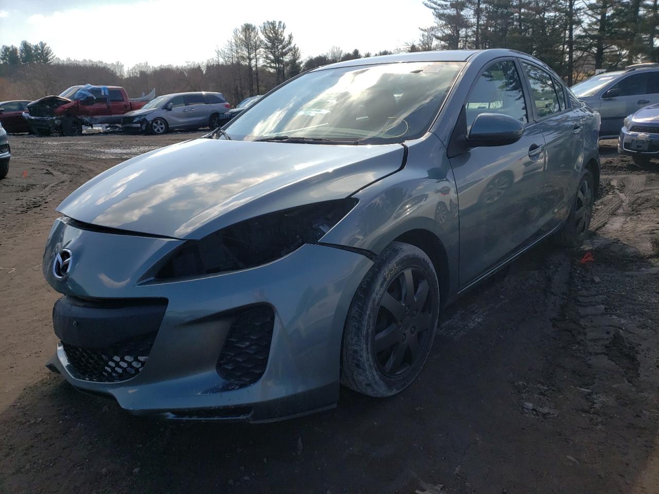 Photo 2 from auction – 2013 MAZDA 3 I with VIN JM1BL1TG4D1723848