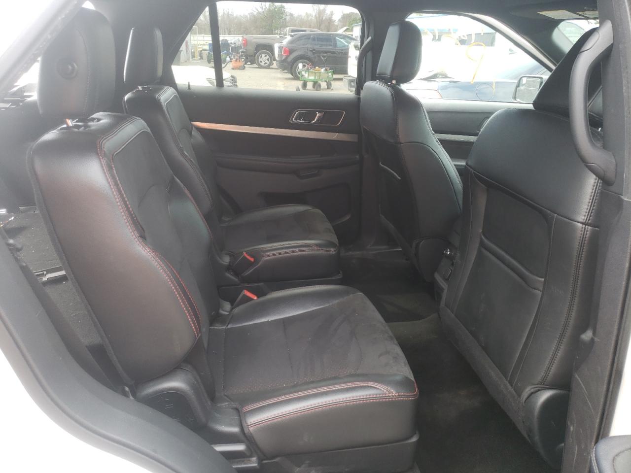 Photo 6 from auction – 2018 FORD EXPLORER X with VIN 1FM5K7D86JGC26847